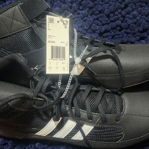 NWT MENS SIZE 13.5 Adidas Black and White Wrestling Shoes